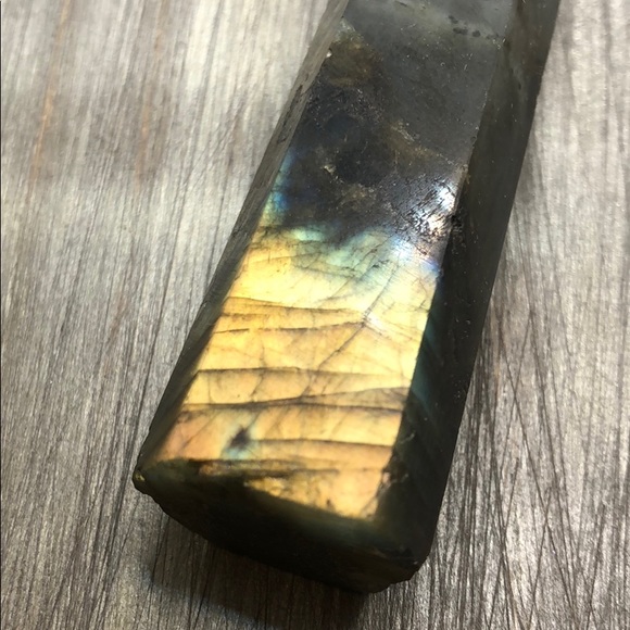 B grade pretty flash gemmy tip labradorite crystal - Picture 10 of 11